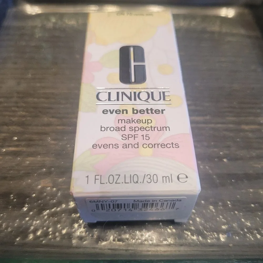 Clinique Even Better Makeup - Broad Spectrum SPF 15 - Cream 1 oz.